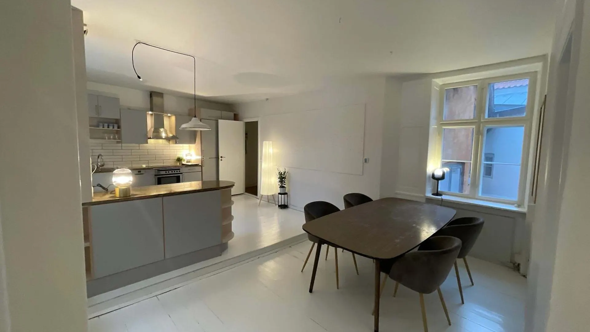 Grand Stay - Prime Location Копенгаген Апартаменты